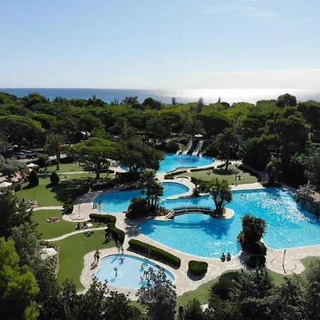 Playa Montroig Camping *